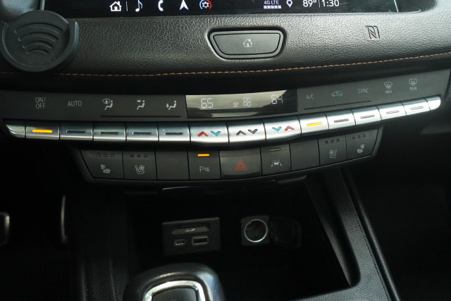 Used 2019 Cadillac XT4 Sport AWD/4WD image 17