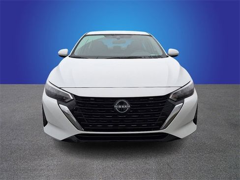 Used 2024 Nissan Sentra S image 2