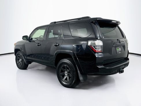 Used 2022 Toyota 4Runner Trail Special Edition AWD/4WD image 5