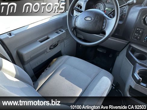 Used 2012 Ford E-350 and Econoline 350 XL w/ Exterior Upgrade Pkg image 14