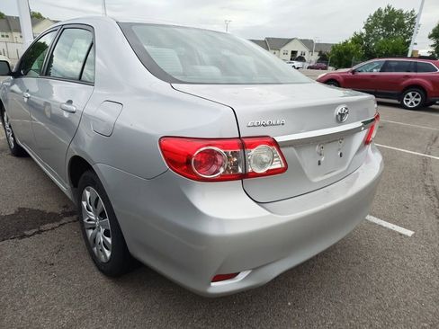 Used 2012 Toyota Corolla LE FWD image 5