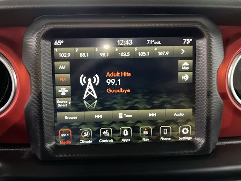 Used 2022 Jeep Wrangler Unlimited Rubicon w/ Cold Weather Group image 48