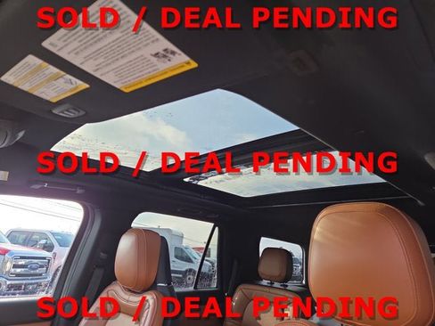 Used 2019 Lincoln Navigator Reserve w/ Cargo Package image 9