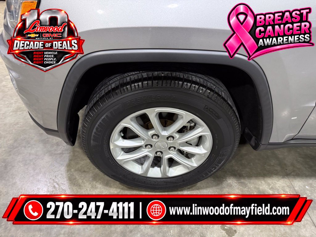Used 2021 Jeep Grand Cherokee Laredo AWD/4WD image 8