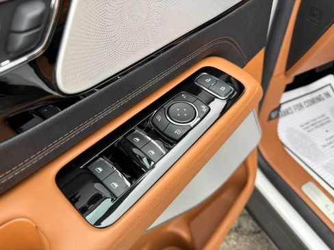 Used 2025 Lincoln Aviator Black Label image 23