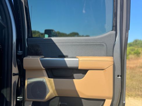 New 2026 Ford F350 Lariat w/ FX4 Off-Road Package image 47