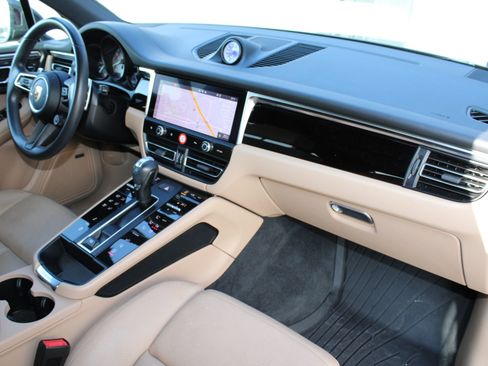 Used 2022 Porsche Macan S image 26