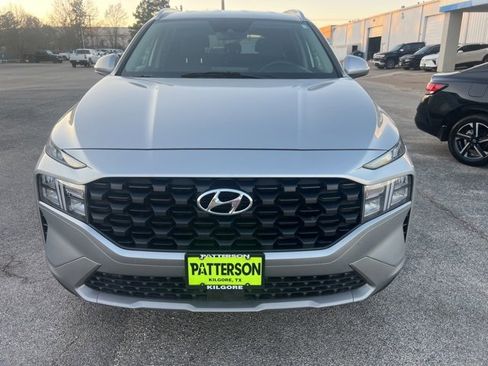 Used 2023 Hyundai Santa Fe SEL image 2