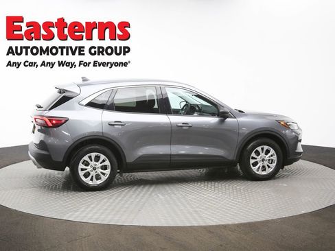 Used 2024 Ford Escape Active image 44