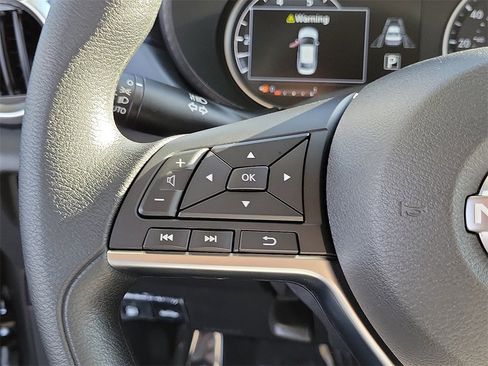 New 2025 Nissan Versa SV w/ Trunk Package image 6