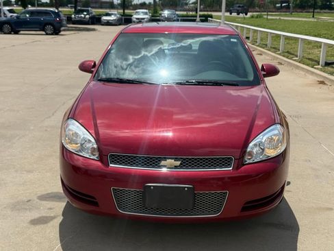 Used 2015 Chevrolet Impala LT w/ LT Sunroof Package image 2