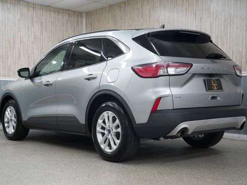 Used 2021 Ford Escape SE w/ Convenience Package FWD image 7