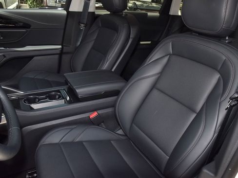 New 2026 Lincoln Nautilus Premier w/ Jet Appearance Package AWD/4WD image 33
