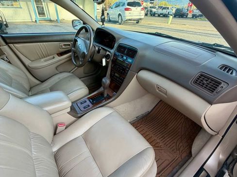 Used 2000 Lexus ES 330 image 15