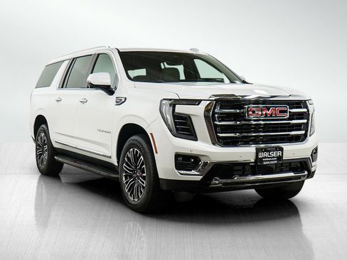 Used 2025 GMC Yukon XL Elevation w/ Technology Package AWD/4WD image 7
