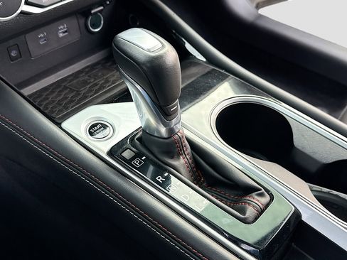 Used 2023 Nissan Altima 2.5 SR w/ SR Premium Package image 10