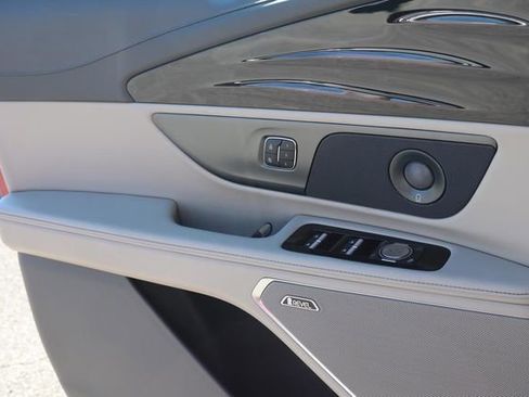 New 2025 Lincoln Nautilus Premier w/ Equipment Group 102A image 14