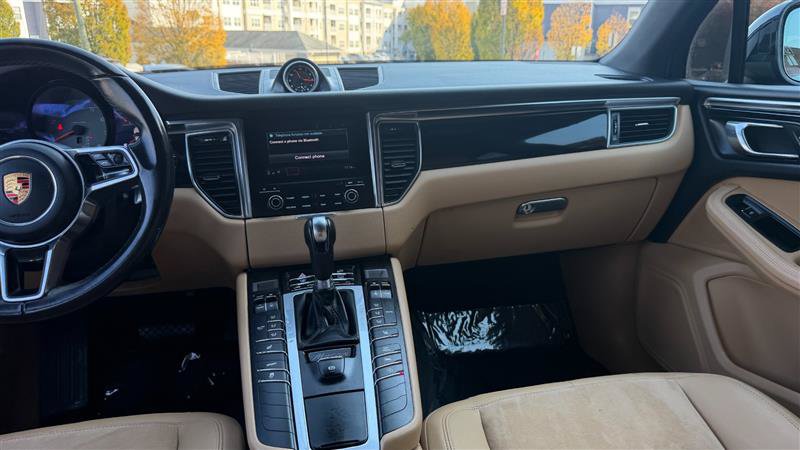 Used 2018 Porsche Macan S AWD/4WD image 24
