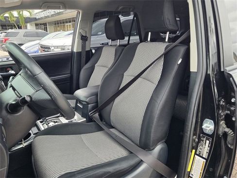 Used 2018 Toyota 4Runner SR5 image 12