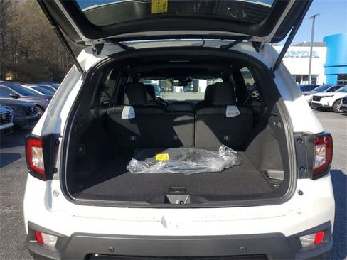 New 2025 Honda Passport Black Edition image 6