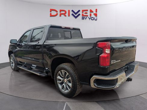 New 2026 Chevrolet Silverado 1500 LT image 3