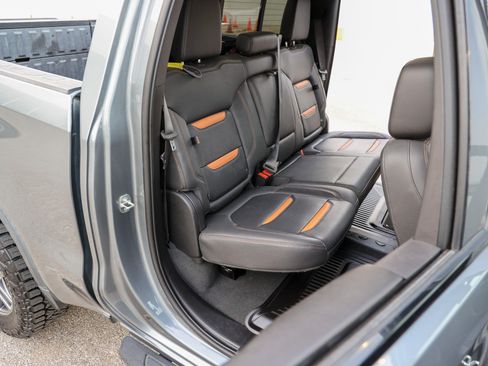 Used 2021 GMC Sierra 1500 AT4 w/ AT4 Premium Package AWD/4WD image 41