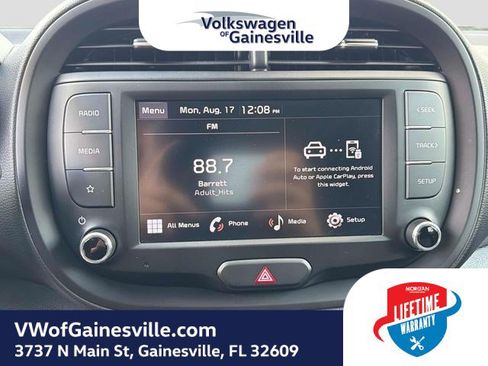 Used 2025 Kia Soul LX w/ LX Technology Package FWD image 19