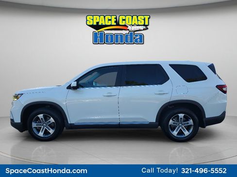Certified 2025 Honda Pilot EX-L image 6