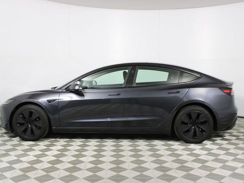 Used 2024 Tesla Model 3 Standard Range image 33