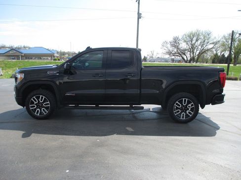 Used 2019 GMC Sierra 1500 AT4 w/ AT4 Premium Package image 11