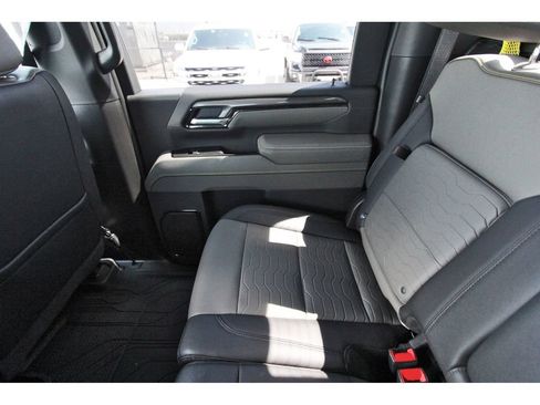 Used 2026 Chevrolet Silverado 2500 ZR2 AWD/4WD image 12