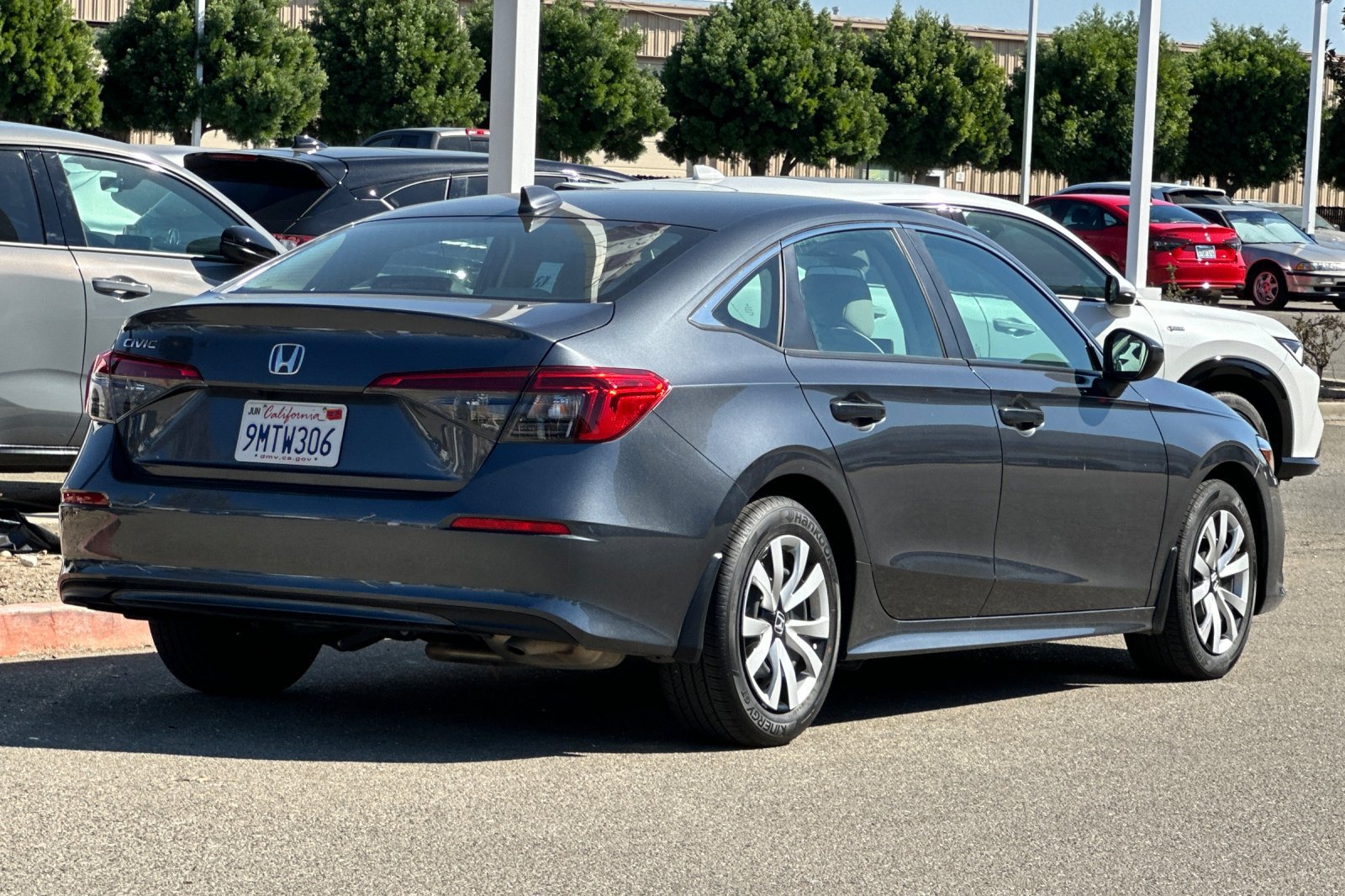 Used 2024 Honda Civic LX image 4