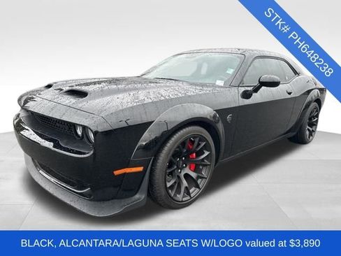 Used 2023 Dodge Challenger SRT Hellcat image 3