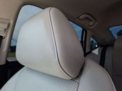 Used 2023 Honda Accord Touring image 13