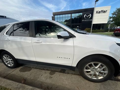 Used 2023 Chevrolet Equinox LT FWD image 12
