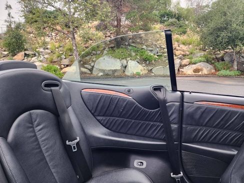 Used 2009 Mercedes-Benz CLK 350 Cabriolet image 29