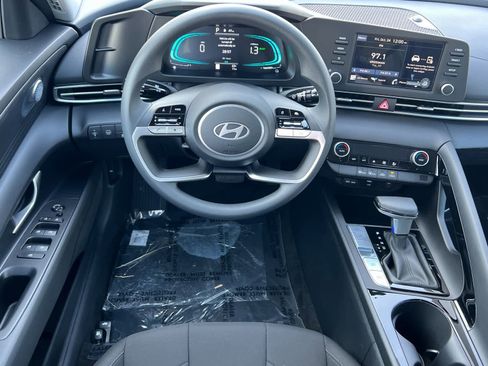Used 2026 Hyundai Elantra Blue w/ Cargo Package image 14