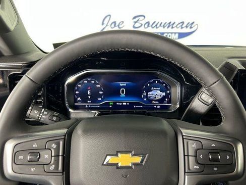 New 2025 Chevrolet Silverado 1500 LT image 4