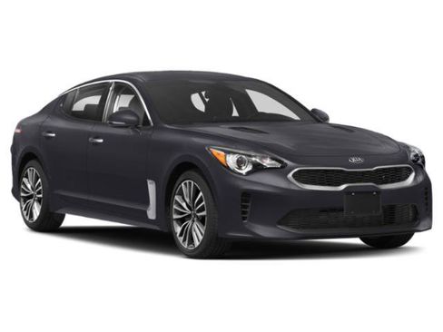 Used 2018 Kia Stinger AWD/4WD image 9