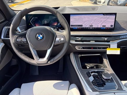 New 2026 BMW X5 xDrive40i w/ Climate Comfort Package AWD/4WD image 17