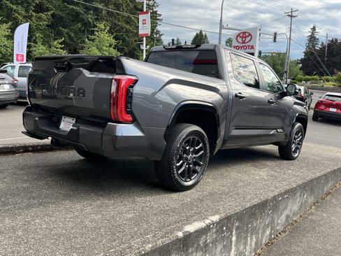 Used 2024 Toyota Tundra Platinum AWD/4WD image 8