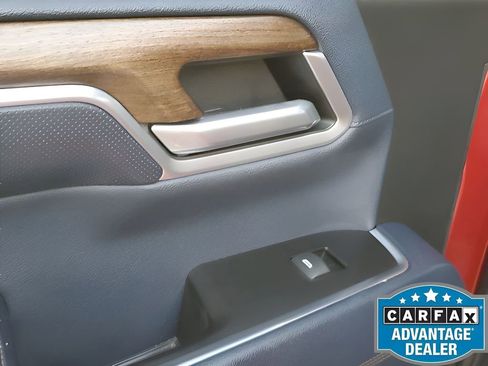 Used 2022 Chevrolet Silverado 1500 High Country w/ High Country Premium Package image 50