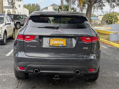 Used 2017 Jaguar F-PACE Prestige image 6