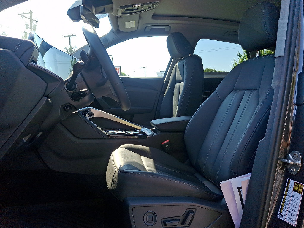 Used 2025 Audi Q5 Premium Plus w/ Premium Plus AWD/4WD image 15