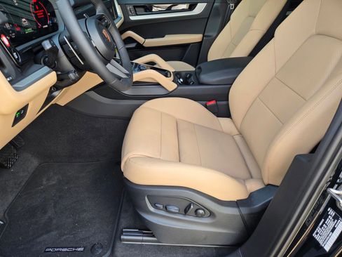 New 2026 Porsche Cayenne E-Hybrid AWD/4WD image 28