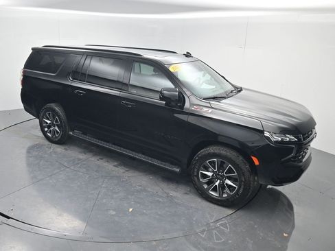 Used 2023 Chevrolet Suburban Z71 w/ Luxury Package image 61