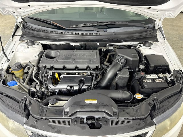 Used 2012 Kia Forte EX FWD image 29