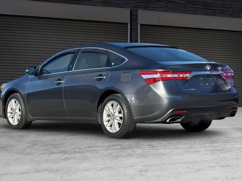 Used 2013 Toyota Avalon Limited image 6