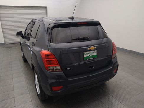 Used 2021 Chevrolet Trax LS w/ Tint and Cruise Package FWD image 6