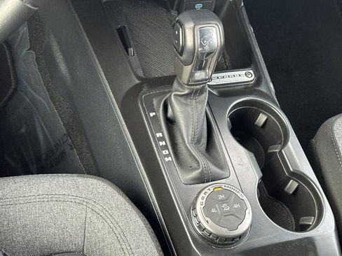 Used 2025 Ford Bronco Big Bend image 22